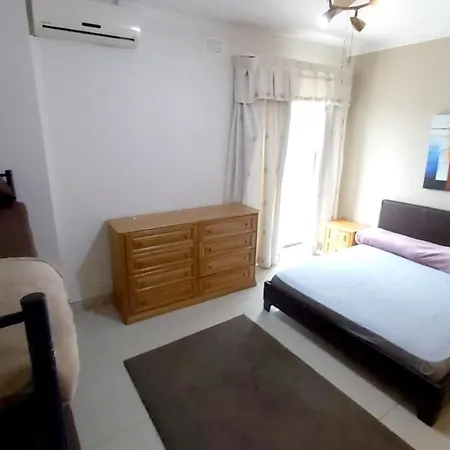 With 2 Bedrooms In Is Swieqi With Wonderful Mountain View Terrace And Wifi Διαμέρισμα San Ġwann