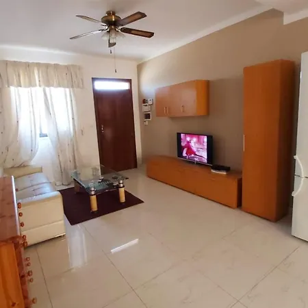 With 2 Bedrooms In Is Swieqi With Wonderful Mountain View Terrace And Wifi