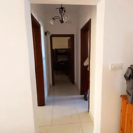 With 2 Bedrooms In Is Swieqi With Wonderful Mountain View Terrace And Wifi San Ġwann