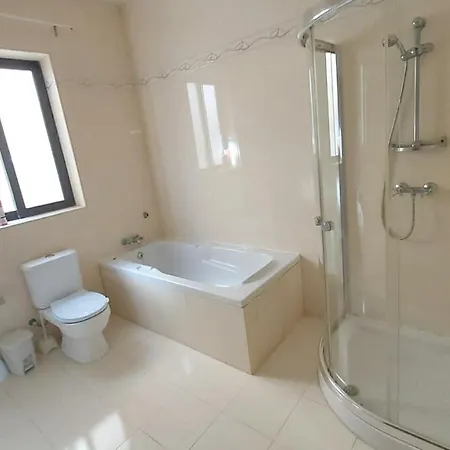 Διαμέρισμα With 2 Bedrooms In Is Swieqi With Wonderful Mountain View Terrace And Wifi